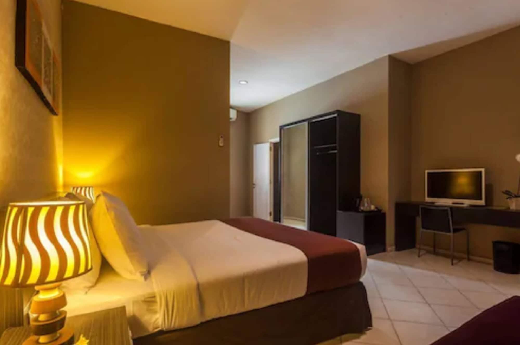 Hotel Reddoorz @ Sunset Point Seminyak Extérieur photo