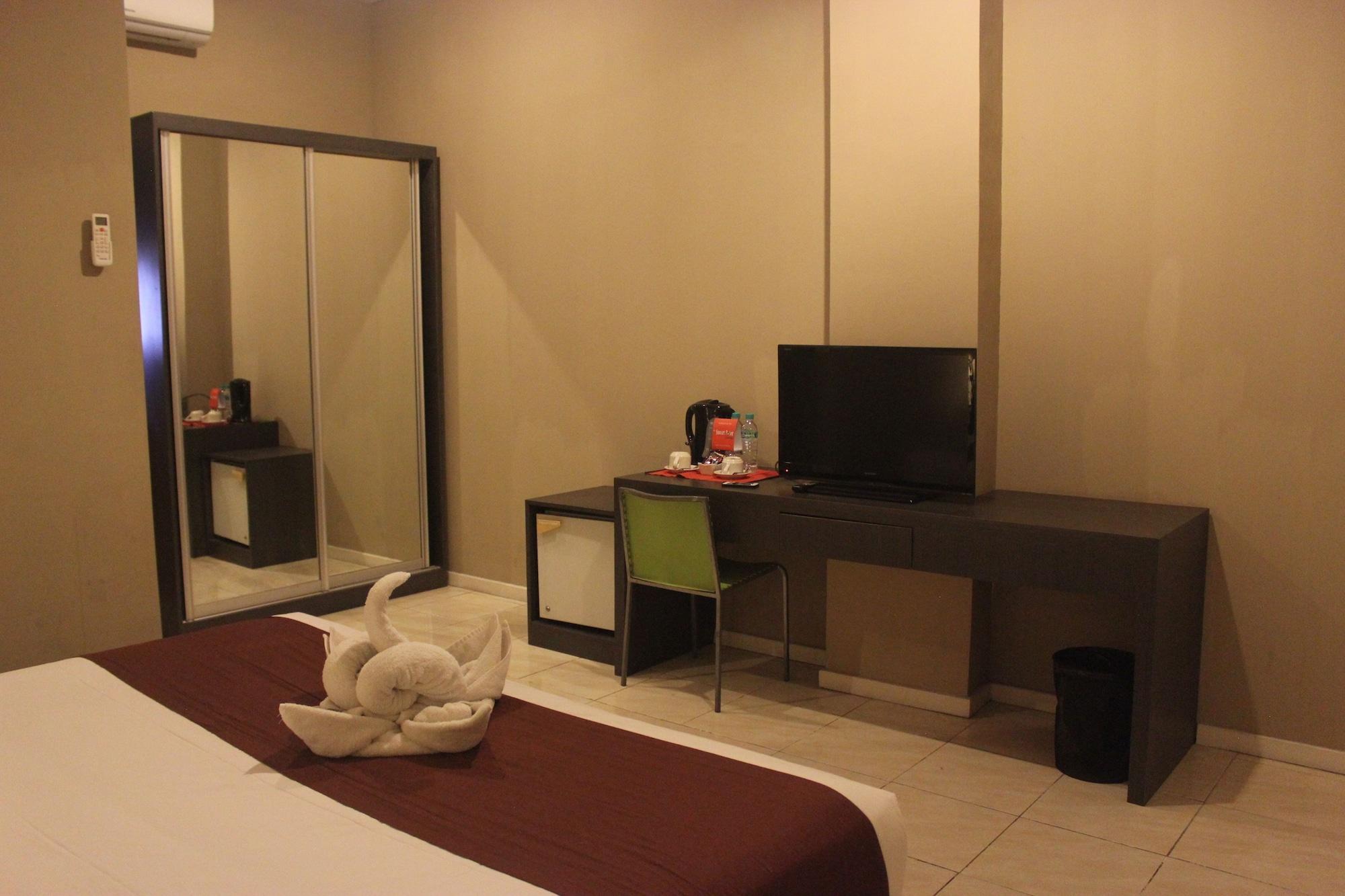 Hotel Reddoorz @ Sunset Point Seminyak Extérieur photo