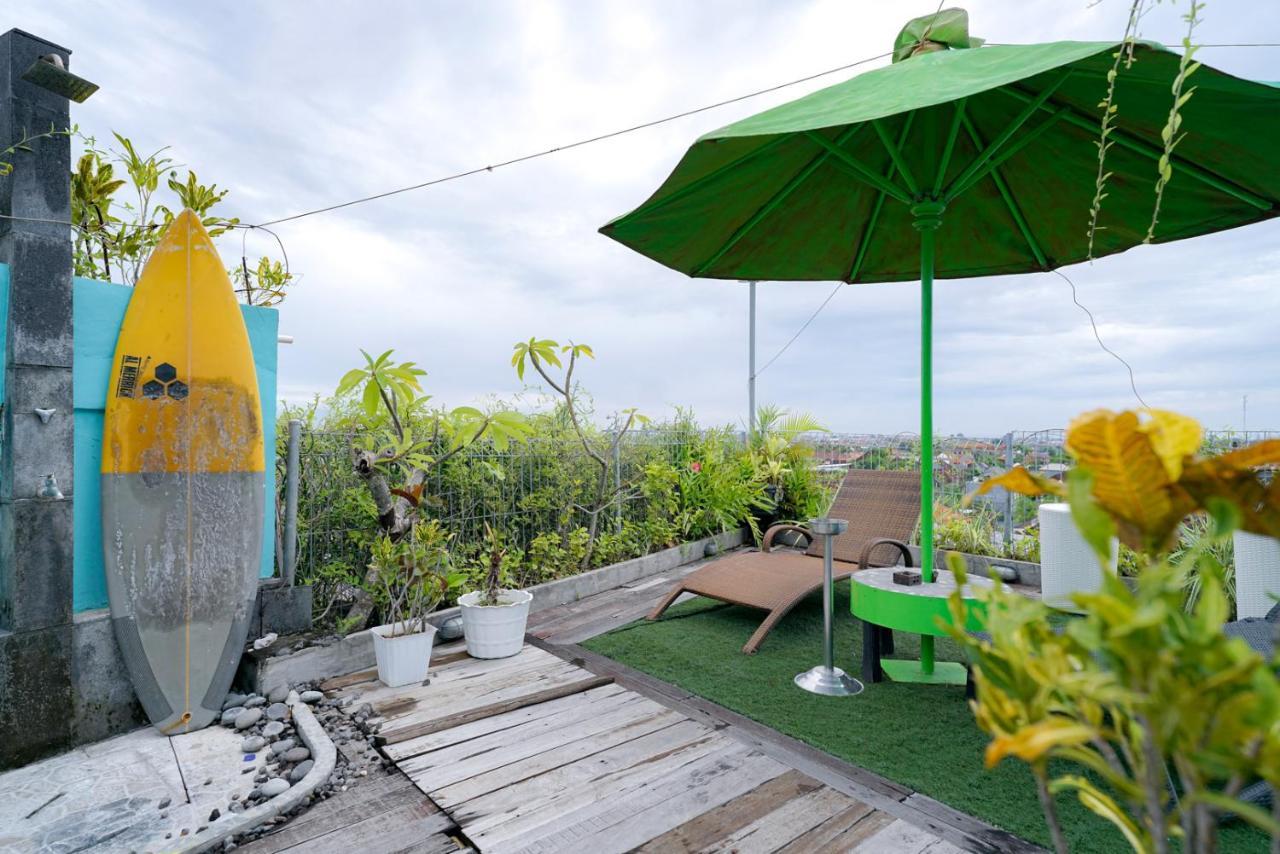 Hotel Reddoorz @ Sunset Point Seminyak Extérieur photo